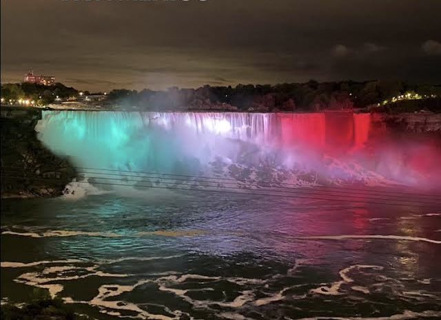 tbrqro's tweet photo. 🇨🇦♥️🇲🇽 Canadá ilumina las Cataratas del Niagara con los colores de nuestra bandera ♥️♥️♥️♥️ Este espectacular homenaje ocurrió la noche del 15 de septiembre de 2026 con motivo de la celebración del Día de la Independencia de México. 

https://t.co/1h6V4XkbWq  
#foreverfriends https://t.co/haGgrVUHS2