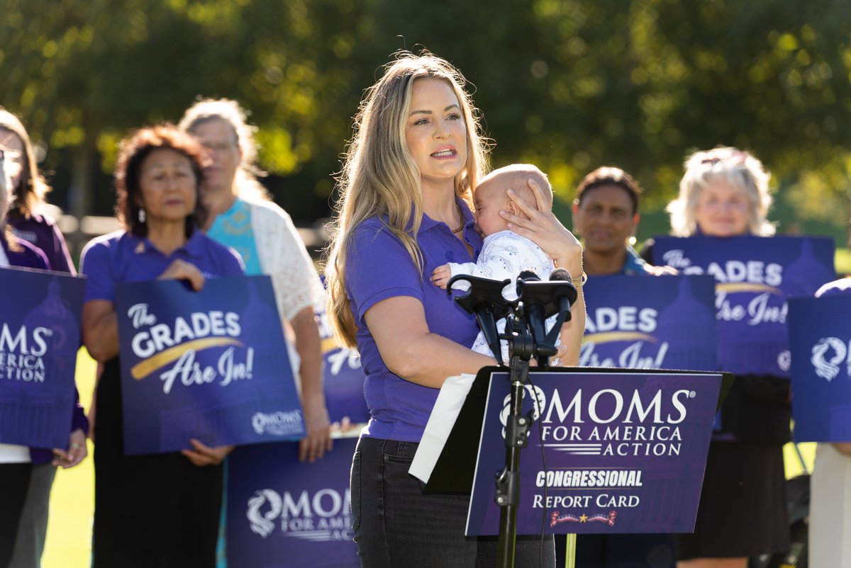 DebKmusic's tweet photo. Congressional Reports Cards are in @momsforamerica @MFAAction https://t.co/BijgrHicUe