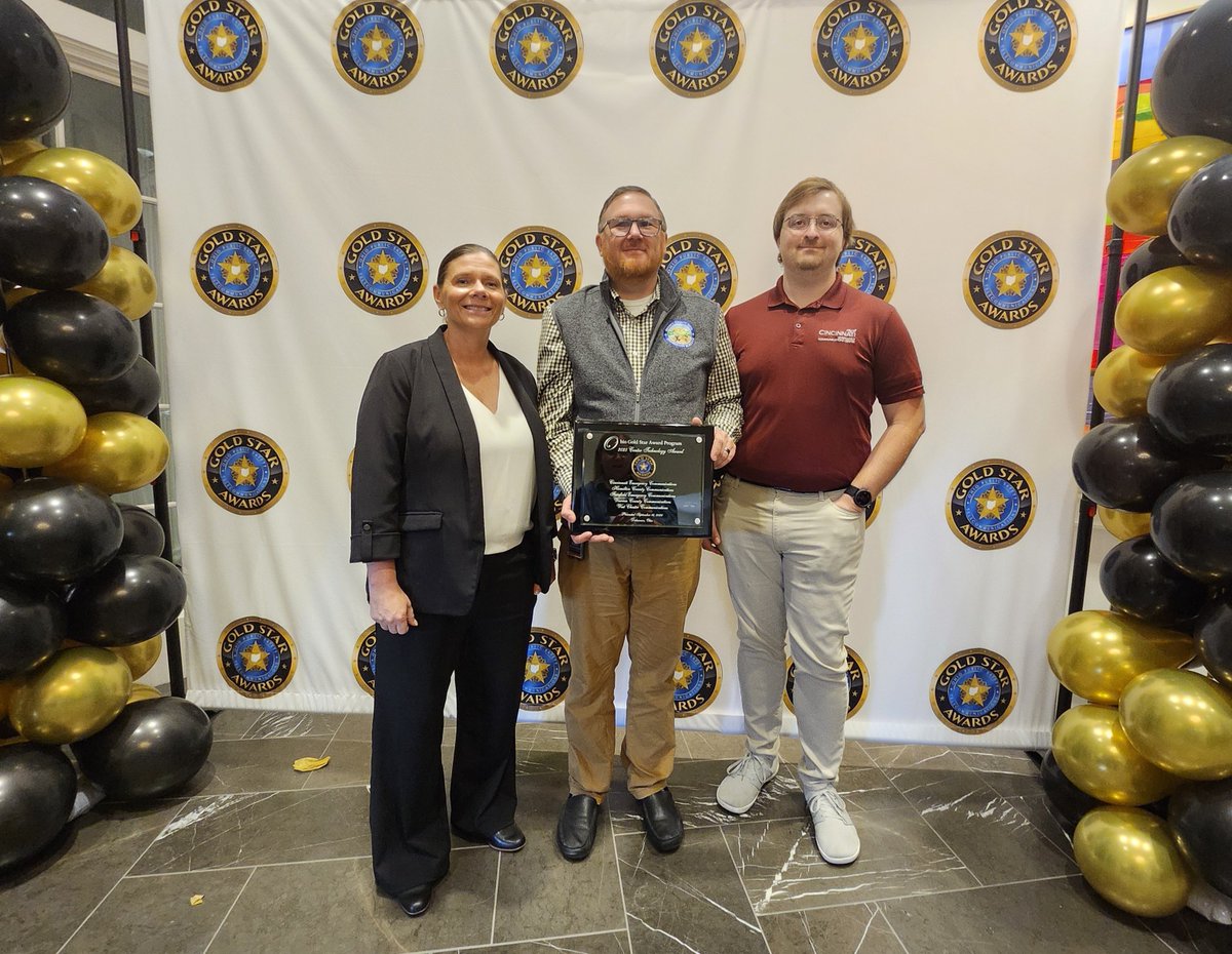 WCTS_OH's tweet photo. Warren County, Hamilton County ECC, Cincinnati ECC, West Chester, City of Fairfield were honored together with the Center Technologist Leadership Award for exceptional leadership and collaboration in implementing a regional CAD-to-CAD interoperability platform. What an honor! https://t.co/nCKAxtCJZe