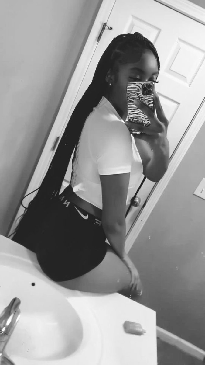 fattdixk's tweet photo. #pytteen #snapchathoe #nychhoe #hmufullvid https://t.co/6r8FeACchU