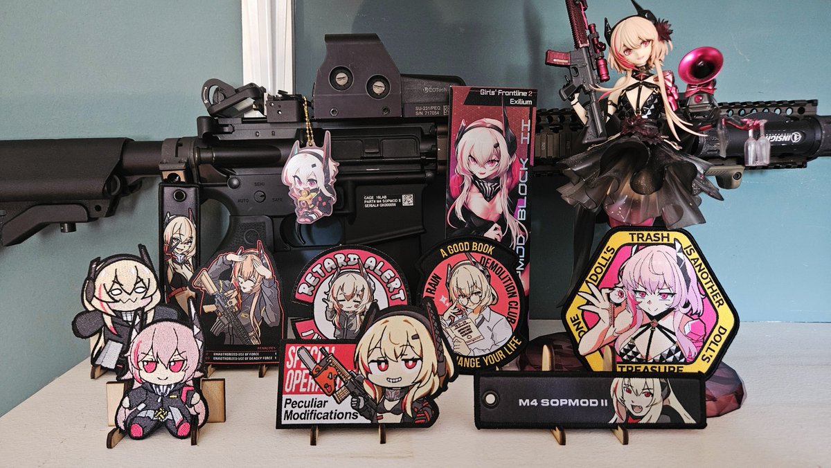 HvwkinsPv's tweet photo. In anticipation of tomorrow, I've moved the SOPMOD and Soppo merch to the shelf above my PC. These are now tactically positioned to improve my luck on her banner. https://t.co/4VdZDWzheX