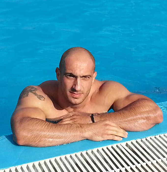 SerbianMuscle's tweet photo. Muscular daddy Predrag
#CrnaGora #Montenegro https://t.co/lJfmBJ8GTc