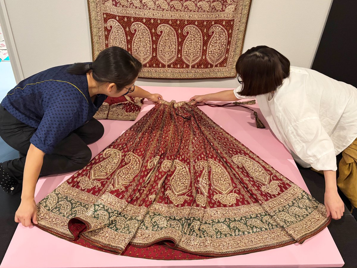 MINPAKUofficial's tweet photo. 【巡回展のお知らせ👗👚】
石川県立歴史博物館で開催する「世界のかわいい衣装」の開幕に向けて、ただいま準備中です！✨

世界各地の魅力あふれる衣装が一堂に集まります👗🌏
9月19日（土）の開幕を、どうぞお楽しみに！

https://t.co/kyA4XRfCJB

#みんぱく #国立民族学博物館 #石川県立歴史博物館 #世界のかわいい衣装 #かわいい #石川県 #金沢市