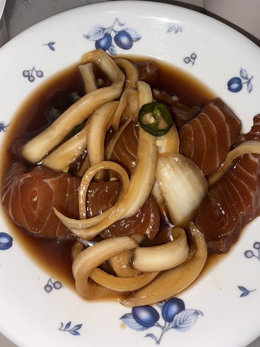 nyuphoria's tweet photo. 엄마가해준연어장 크하하
개맛있어서나혼자다먹고싶은맛 https://t.co/ejp0EP0Pc9