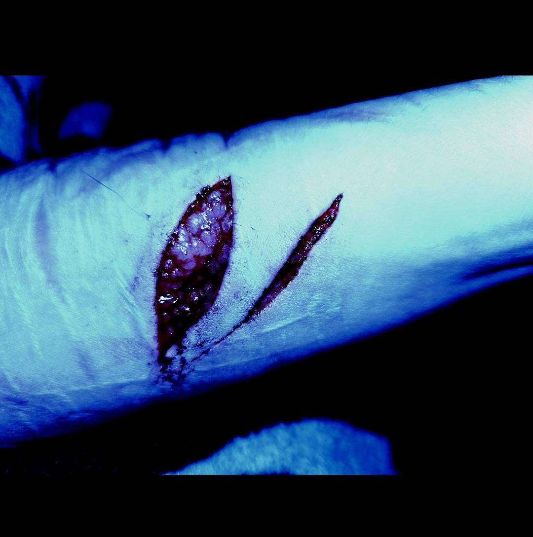 vodkafvcker's tweet photo. sfx makeup i generated on chatgpt images guys!!! #shrtwt #slittwt https://t.co/frXrEn98C1