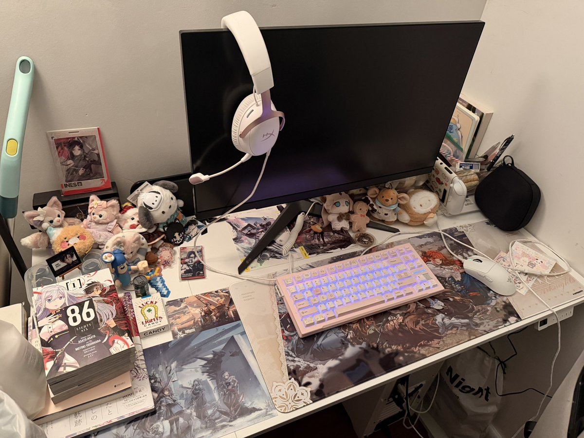 SouviensYu's tweet photo. 每次感觉生活不顺的时候就好像触发保底机制了一样遇见很多好事情让我又幸福起来。 https://t.co/XmEgee5x0E