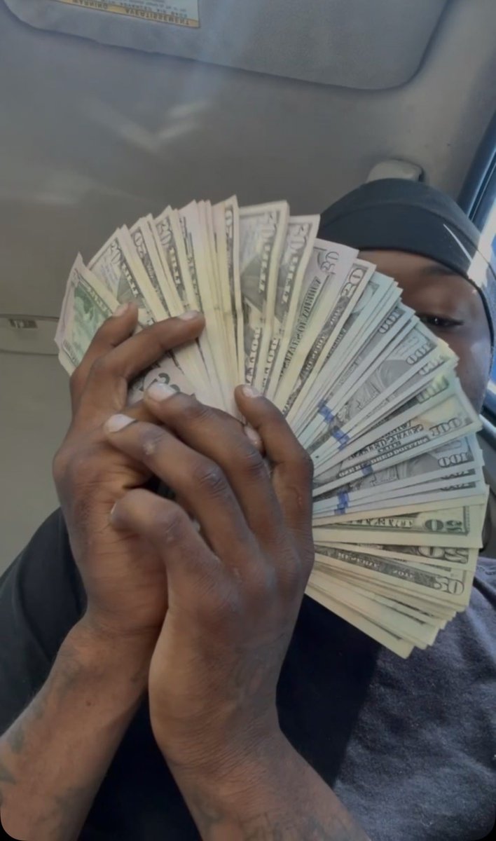 MoneyBoi4545's tweet photo. Come shop Dealz all day 📲📲📲
Be payment ready 🚛🚛🚛🚛
New content / bundles 🧳🧳🧳 https://t.co/y98Chg5gIW