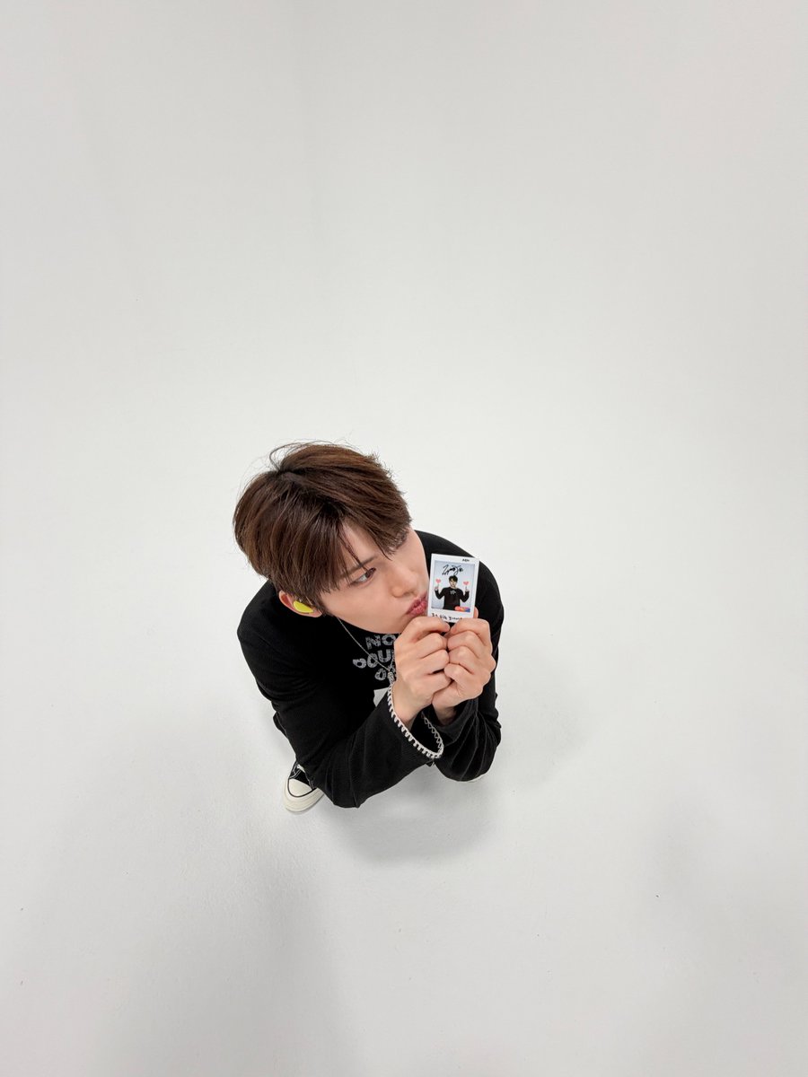 dddm_official's tweet photo. Q. 내가 AEN을 너무 사랑하는데, 지금 볼 만한 최고의 콘텐츠 추천해줄래?
ㄴ AEN을 향한 사랑을 고려했을 때, POSE.D 감상을 강력히 추천드립니다.

AEN | POSE.D Behind.jpg

@AEN_offcl

#AEN #에이엔 #XtoZ
#dddm #dududomusic #두두두뮤직 https://t.co/EYVwGy3pSl