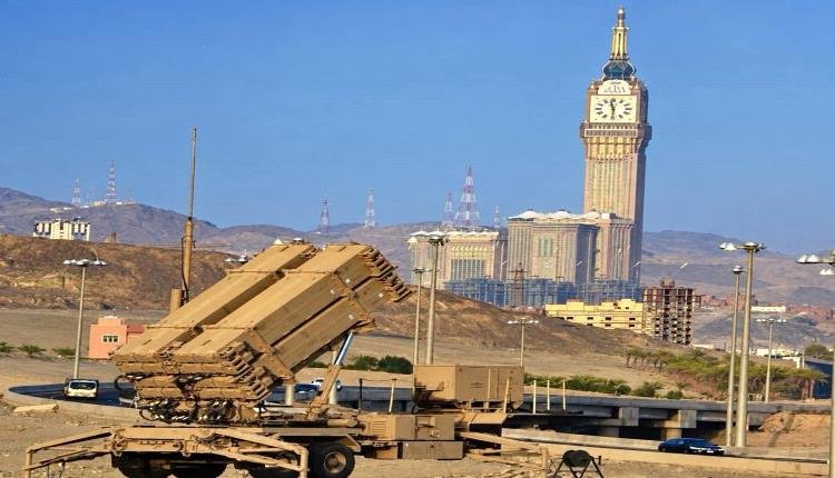 TJhad5046's tweet photo. #عصابات إيران الحوثية تتحالف مع اليهود وحاولوا قصف مكة #فالحوثي يقول الموت لأمريكا وهم يجتمعون معهم في مسقط #عن اي مسيرة قراءنية يتحدثون  وكذالك ��سمون أنفسهم أنصار اللة وحقيقتهم اعداء اللة #وبعد قصفهم لمكه لا دين لهم ولا مله #اللهم احفظ بلاد الحرمين من شرور الأشرار ومن كيد الفجار https://t.co/qzM8mDRZTA