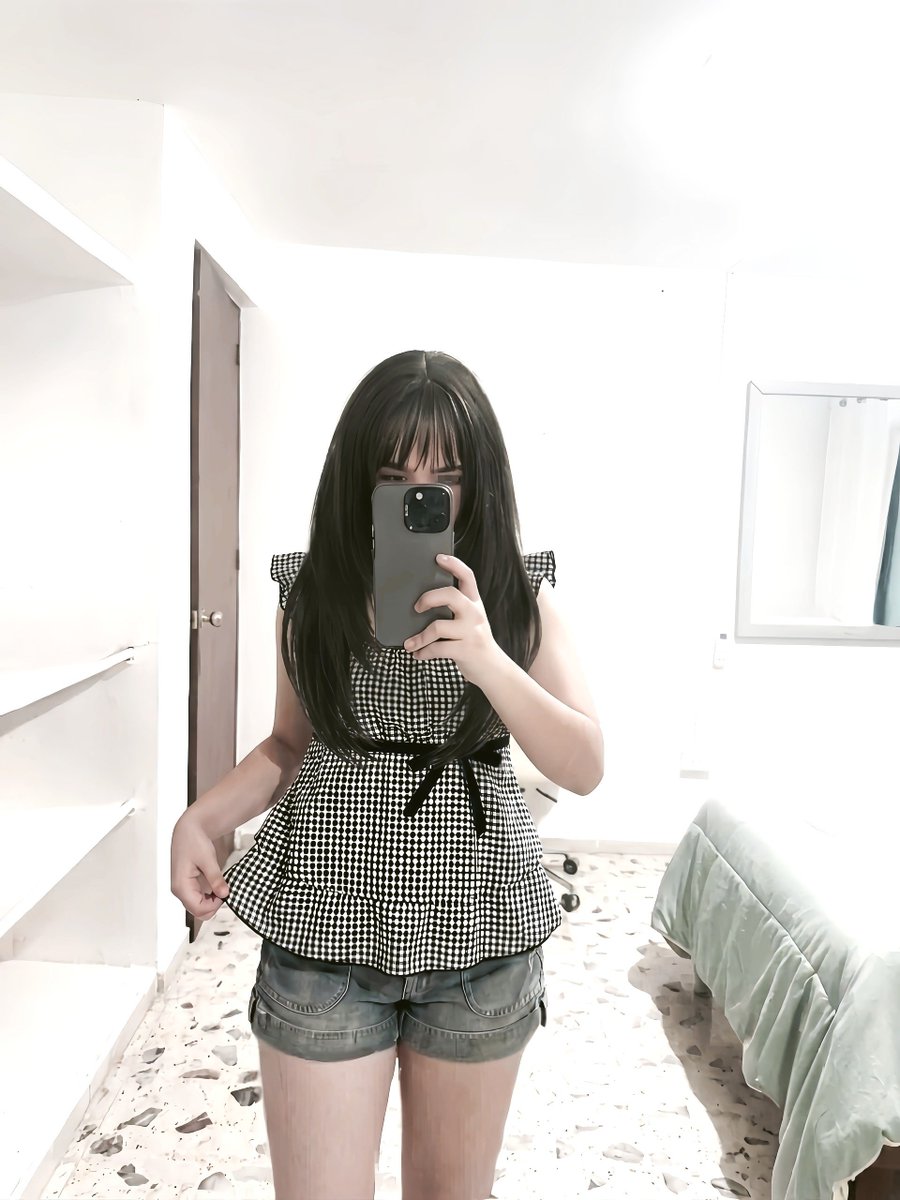 yinlimu's tweet photo. cuántos años tengo? : v https://t.co/Jk7g3surYR