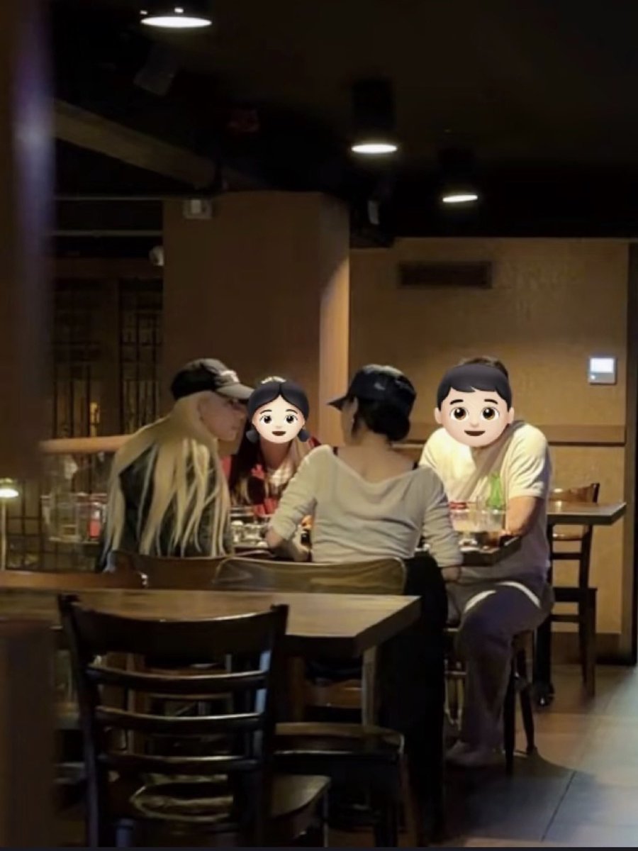 sunshine_080507's tweet photo. jmj 🥺 https://t.co/EHm6f6N435