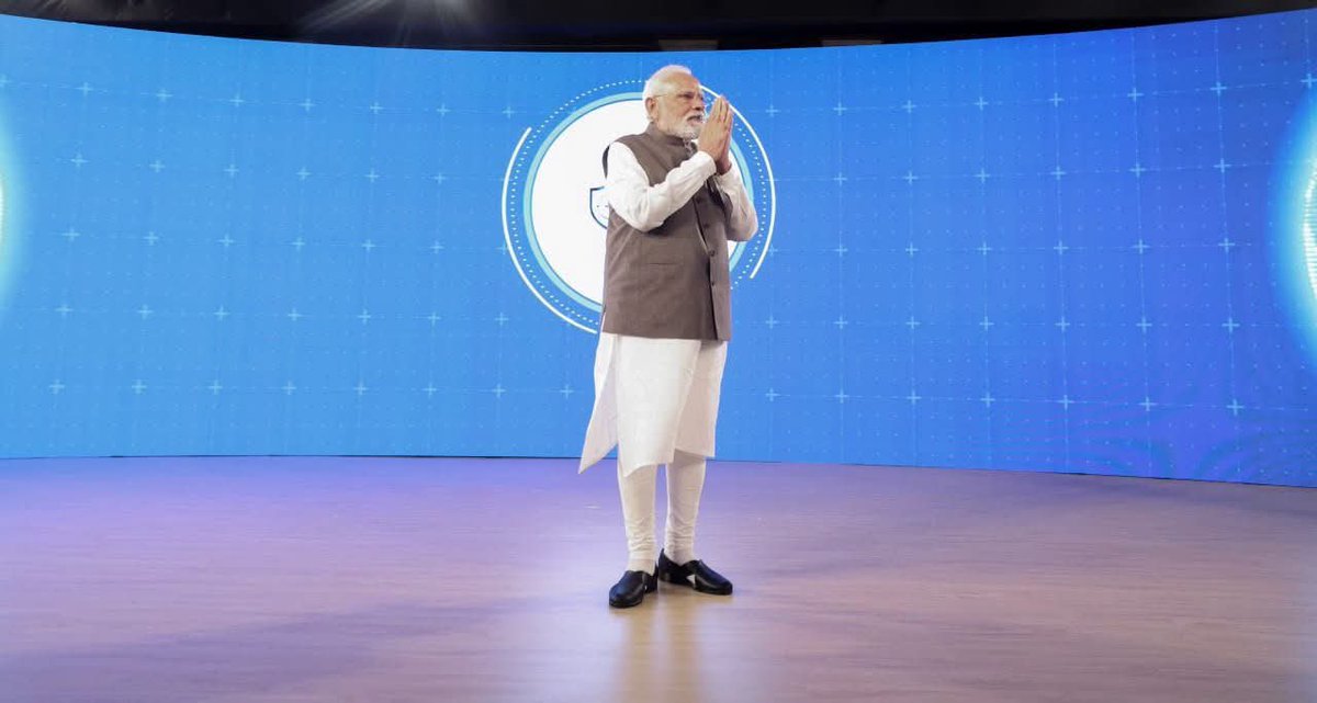 pnnaaraam's tweet photo. मां भारती के सच्चे सपूत, करोड़ों कार्यकर्ताओं के प्रेरणास्रोत, देश के यशस्वी प्रधानमंत्री श्री @narendramodi  जी को जन्मदिवस की हार्दिक बधाई एवं शुभकामनाएँ।

हम आपके उत्तम स्वास्थ्य एवं दीर्घायु जीवन की कामना करते हैं।

#HappyBdayPMModi 
@BJP4Rajasthan https://t.co/pPn8Ts66hZ