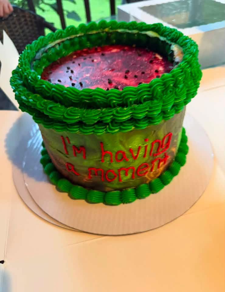 sabre_tv's tweet photo. Today I learned what a burn cake is. This Project Hail Mary burn cake is amaze amaze amaze and I want one for my birthday. Yep, it’s real :) https://t.co/5cJJ8YtiRo