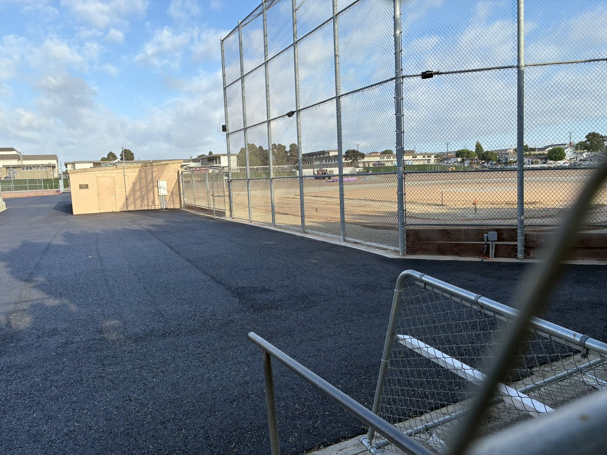 wtwarriorbsbl's tweet photo. Asphalt has been put down!!

#WARRIORPRIDE https://t.co/7wKlGRx9B2