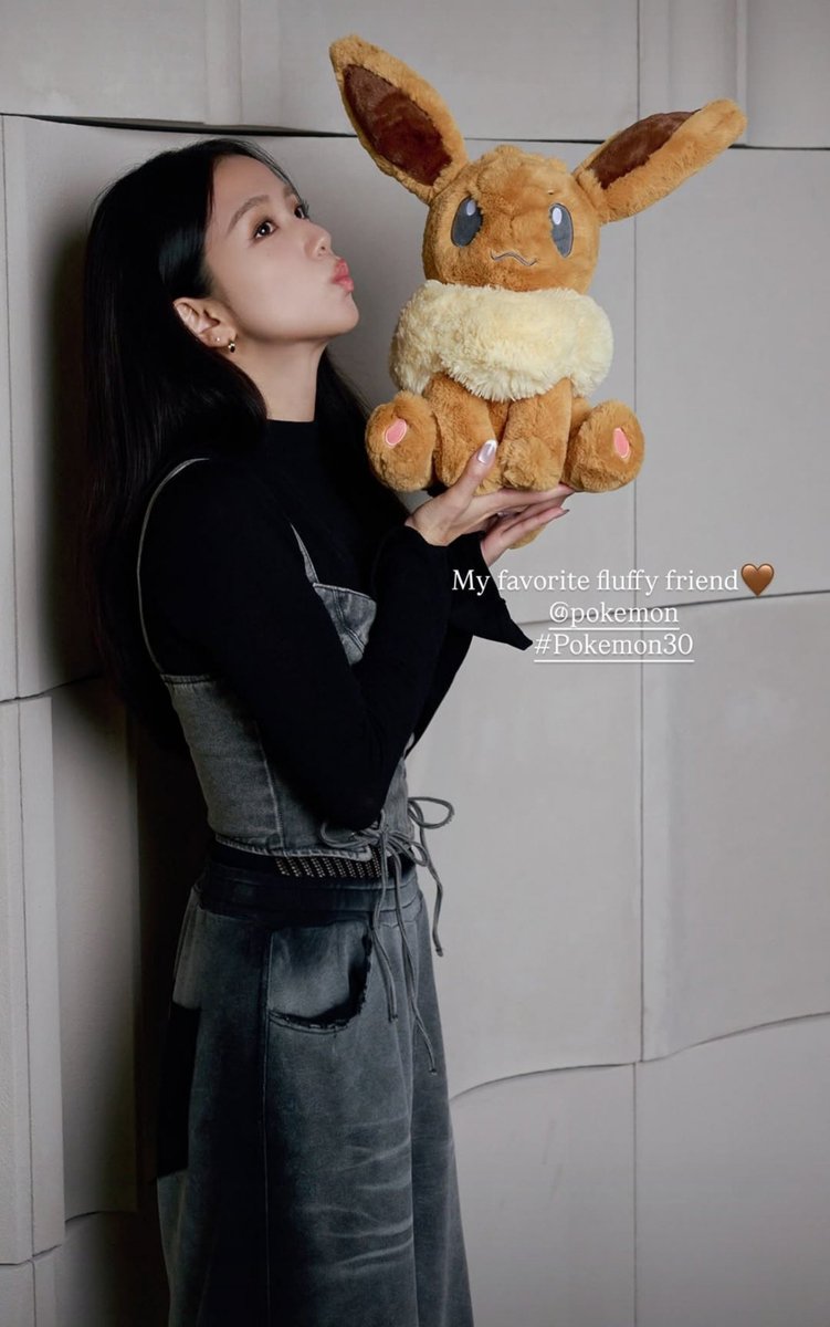 BBU_BLACKPINK's tweet photo. #JISOO IG story update https://t.co/ID8aIiurXH