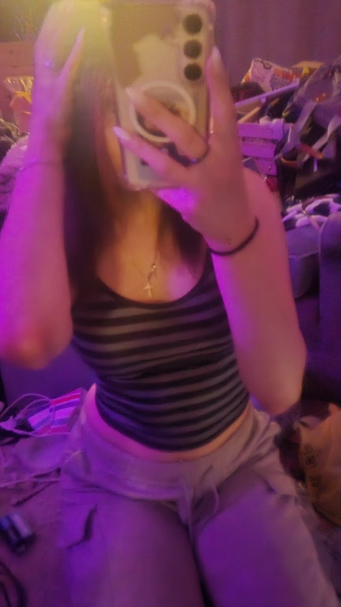 itslolavicee's tweet photo. hmu💋 #nsfwtwtًً https://t.co/ILIlboVvxh