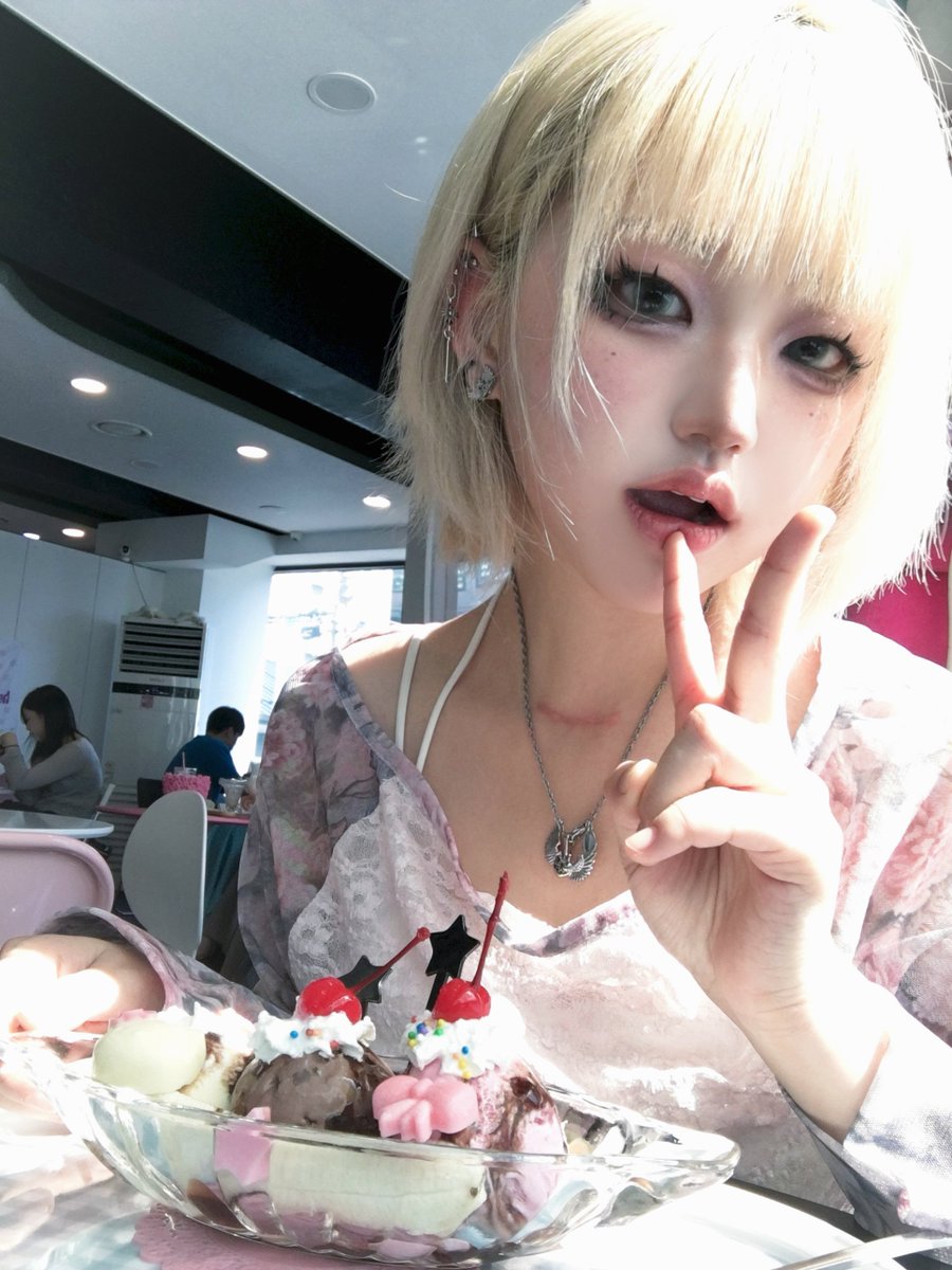 7chihne's tweet photo. 요즘진짜바람느끼며광합성하기좋은날씨.. https://t.co/fSRUweCSZz