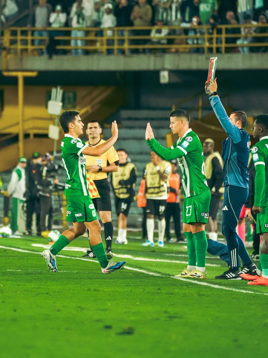 _bobohpta's tweet photo. Está foto va a pasar a la historia.

⏳💫... https://t.co/HBedOQsykz
