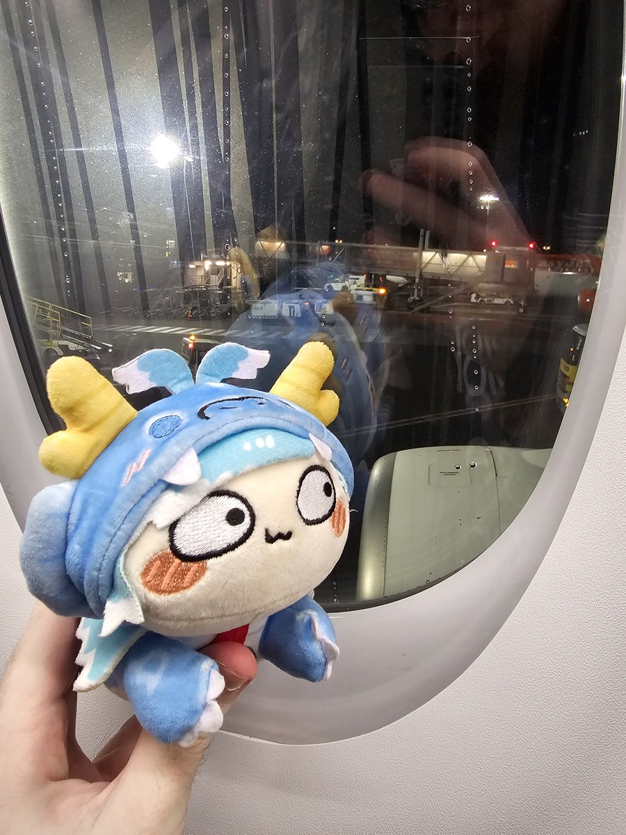 sorio26's tweet photo. Time to take my flight to UK !
See you later for Serendipity and VeXpo !! #KoboGo https://t.co/dxAORW3doE