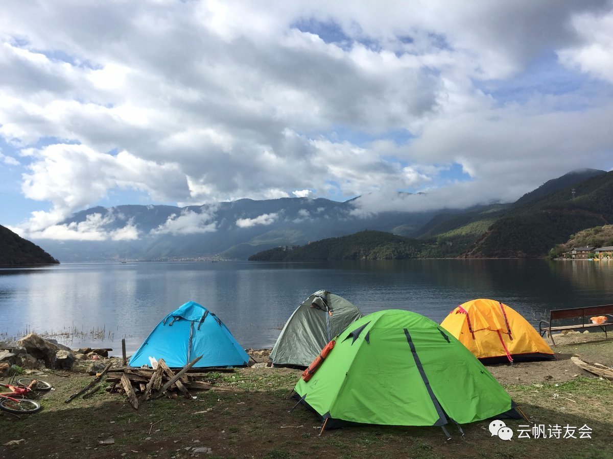 OnurAvcissvt's tweet photo. Just finished a perfect solo campsite at the lake—morning mist on the water, coffee that hit way better over a fire, and zero notifications for 12 hours. This is the reset I needed. https://t.co/p8C17n9iLR