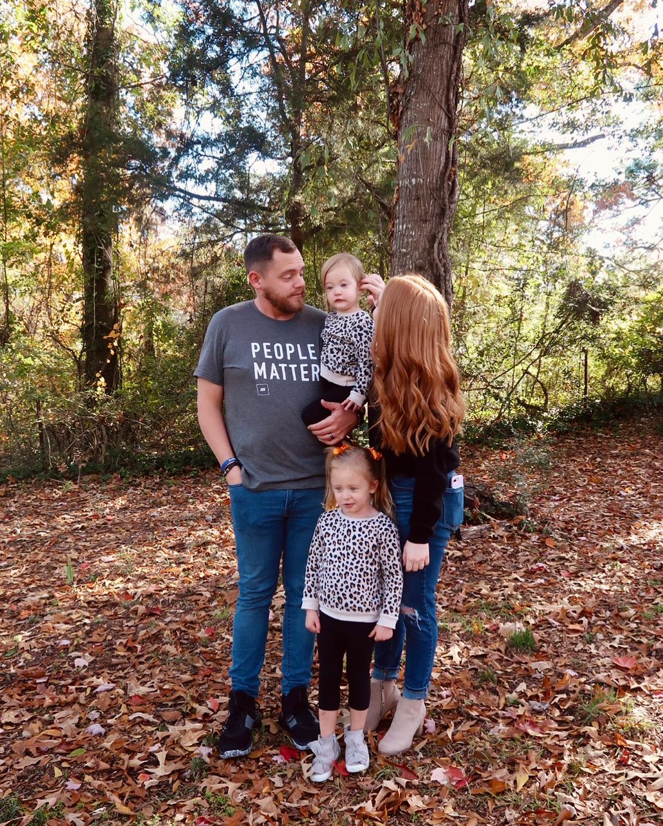 chicaemo5's tweet photo. Fun day with the fam. https://t.co/khOPaf8XxB