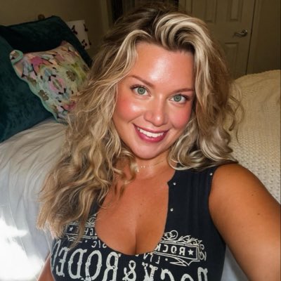 soapboxbimbo's tweet photo. #NewProfilePic https://t.co/iNtyYXPp8G