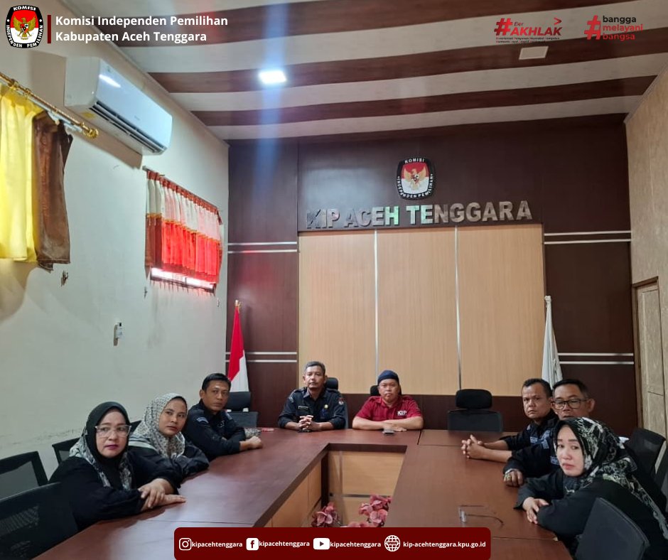 kip_agara's tweet photo. Hai #TemanPemilih
KIP Kabupaten Aceh Tenggara mengikuti Rapat Koordinasi dan Evaluasi terkait Pengajuan Cuti Ketua dan Anggota KIP Kabupaten/kota secara daring melalui Aplikasi Zoom Meeting di aula Rapat KIP Kabupaten Aceh Tenggara  Rabu, 16 September 2026. https://t.co/il4eIS0YnX