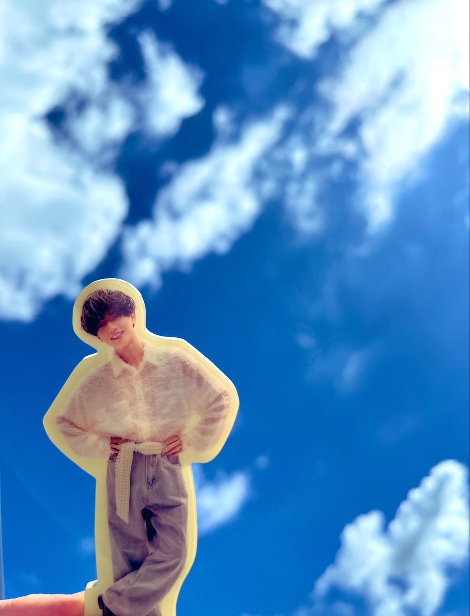 chii_ren_123_kp's tweet photo. 雲は出てるけど、久々にいいお天気☀️
そんな日に　#ハッピーリスト 情報解禁されてさらに嬉しいな🥰
楽しみ楽しみ♪ https://t.co/Kzgia8WWmO