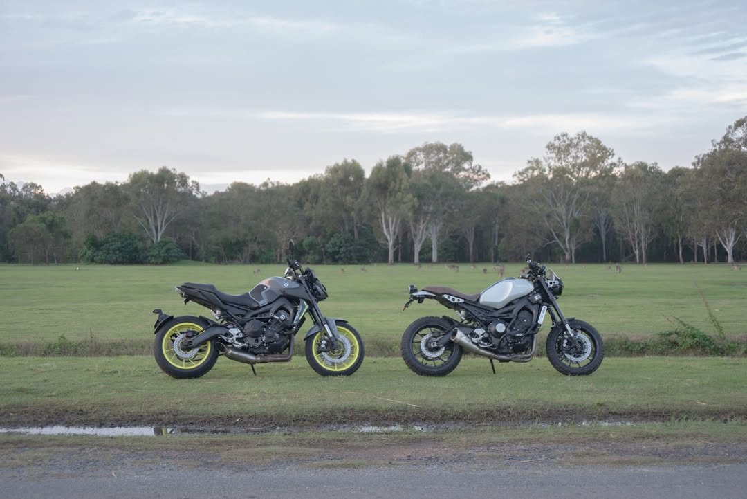 NanceeDatkb4e's tweet photo. Watching the sunset with the CP3 brothers, surrounded by nature... Yamaha XSR900 / YAMAHA MT09 
Nikon D610, Nikkor 28-105, F3. 5-5. 6 https://t.co/bSW6LpiFw8