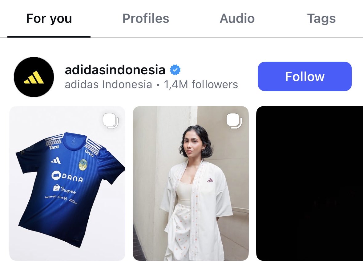 MafiaWasit's tweet photo. setelah beberapa windu berlalu, akhirnya diposting ama akun Adidas Indonesia juga tuh Jersey Biru. https://t.co/RwXp9Lfyga