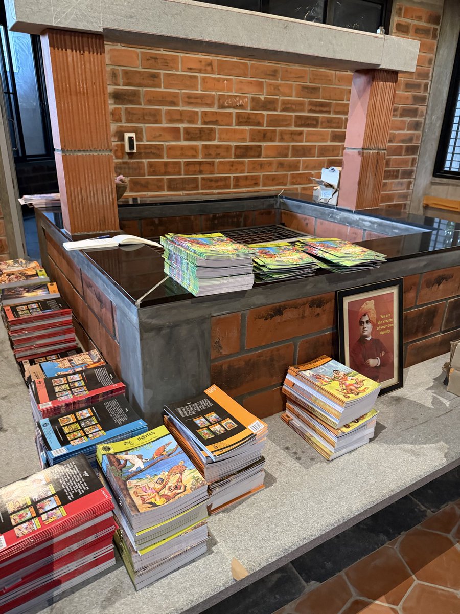 hpnadig's tweet photo. The Sampada team sorting out Amar Chitra Katha. https://t.co/EZ1tCs5o7j