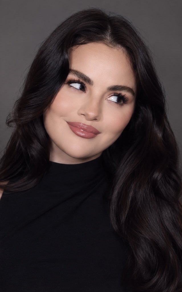 ourselenasg's tweet photo. HOLY FACE CARD https://t.co/dFd27uEXNl