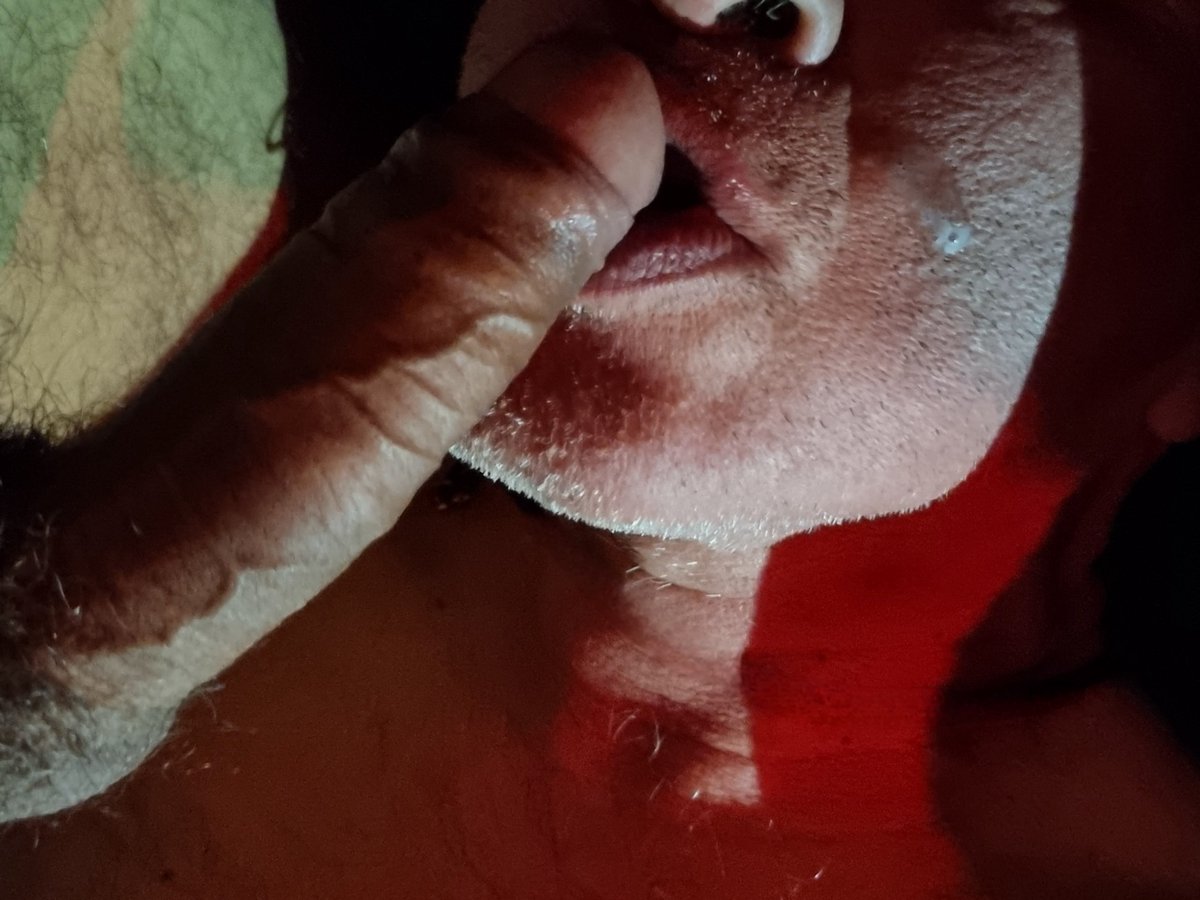daddyboylp's tweet photo. Toda la leche en la cara 😝 https://t.co/9aidtuiNhd