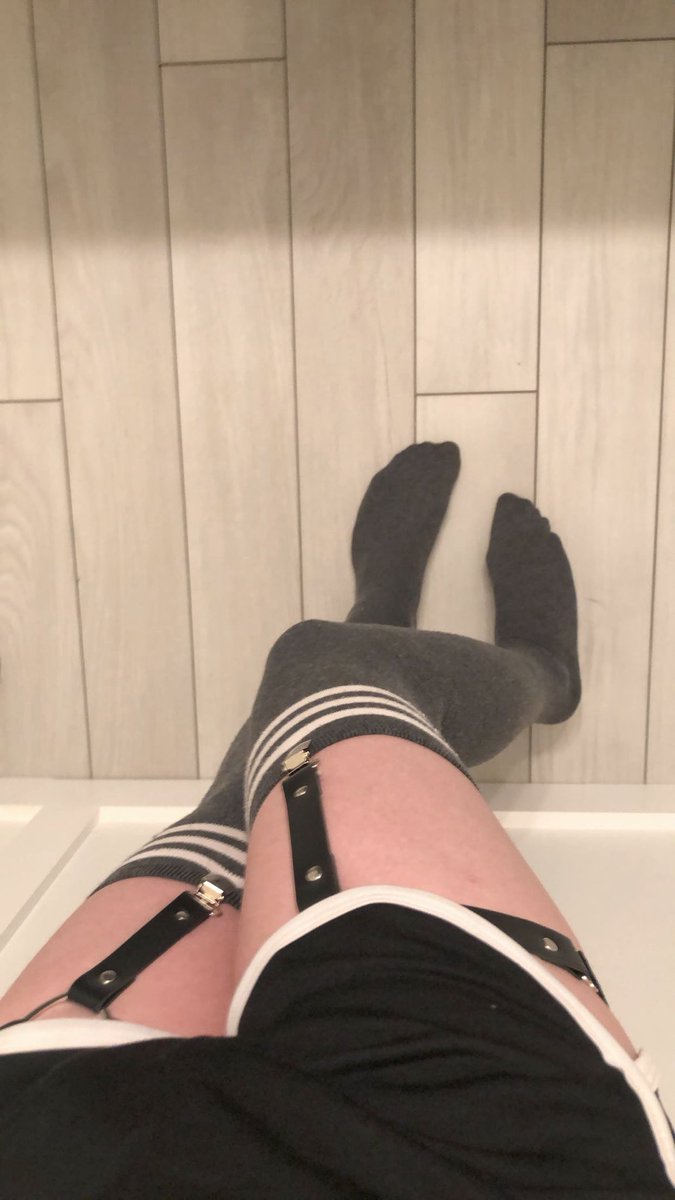 BugggyBee's tweet photo. Anyone like thighs? #thighs #femboy #furry https://t.co/GefM1Mtu6G