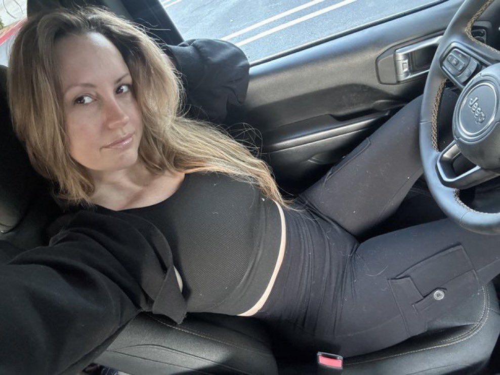 ImBrett2026's tweet photo. This was my:
“I don’t want to go to Pilates this morning, but I also want a hot body” face.

Always torture getting to the workout, but never regret it afterwards 💪 https://t.co/eLpJeNZY4k