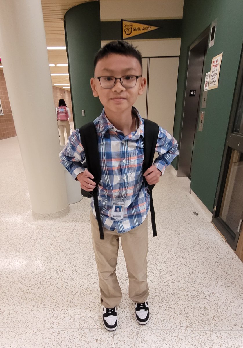 readingwarriors's tweet photo. Teacher/Student Swap Day fun! @AlbrightMS https://t.co/Zbc13dJRPb