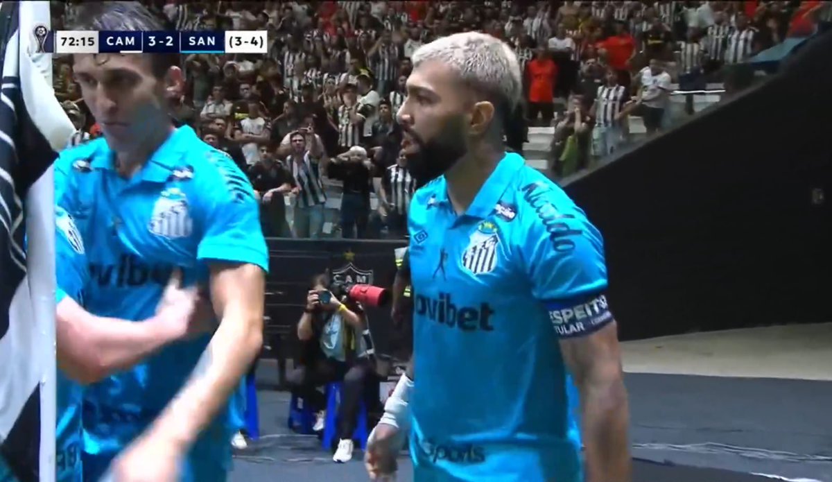 CentralDoBrega's tweet photo. Você pode não gostar dele, mas TODA vez que o Santos precisa, ele APARECE!

gol importantíssimo para classificar (até o momento) o Santos.

PAI do Atlético. https://t.co/ophFTZm4pM