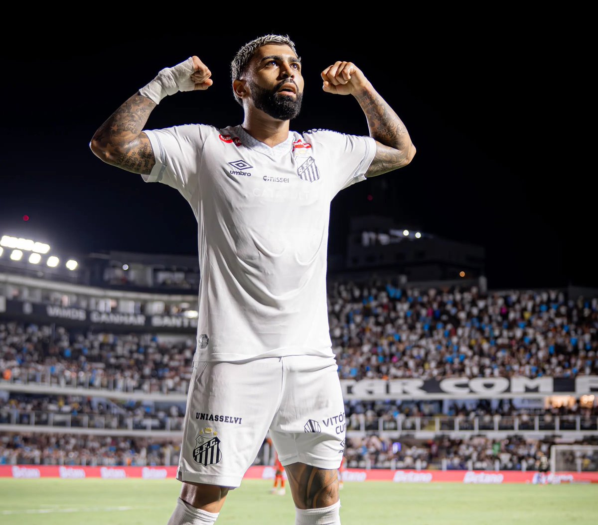 Futebostaa's tweet photo. Posso estar errado (não estou), mas o Gabigol é o jogador mais decisivo da história.

Eu falo de toda história, se meu time está em desvantagem em um mata-mata o Gabriel Barbosa é o jogador que eu mais confio. https://t.co/8h1TYiwHIO