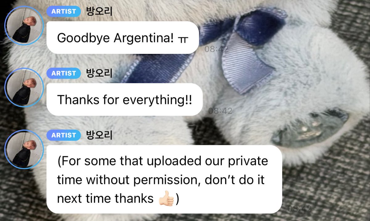 backsdoors's tweet photo. not the first nor the last time chan will have to call out this behaviour it seems :’) please stop filming idols outside of their public schedules https://t.co/VUwfjUD2xA