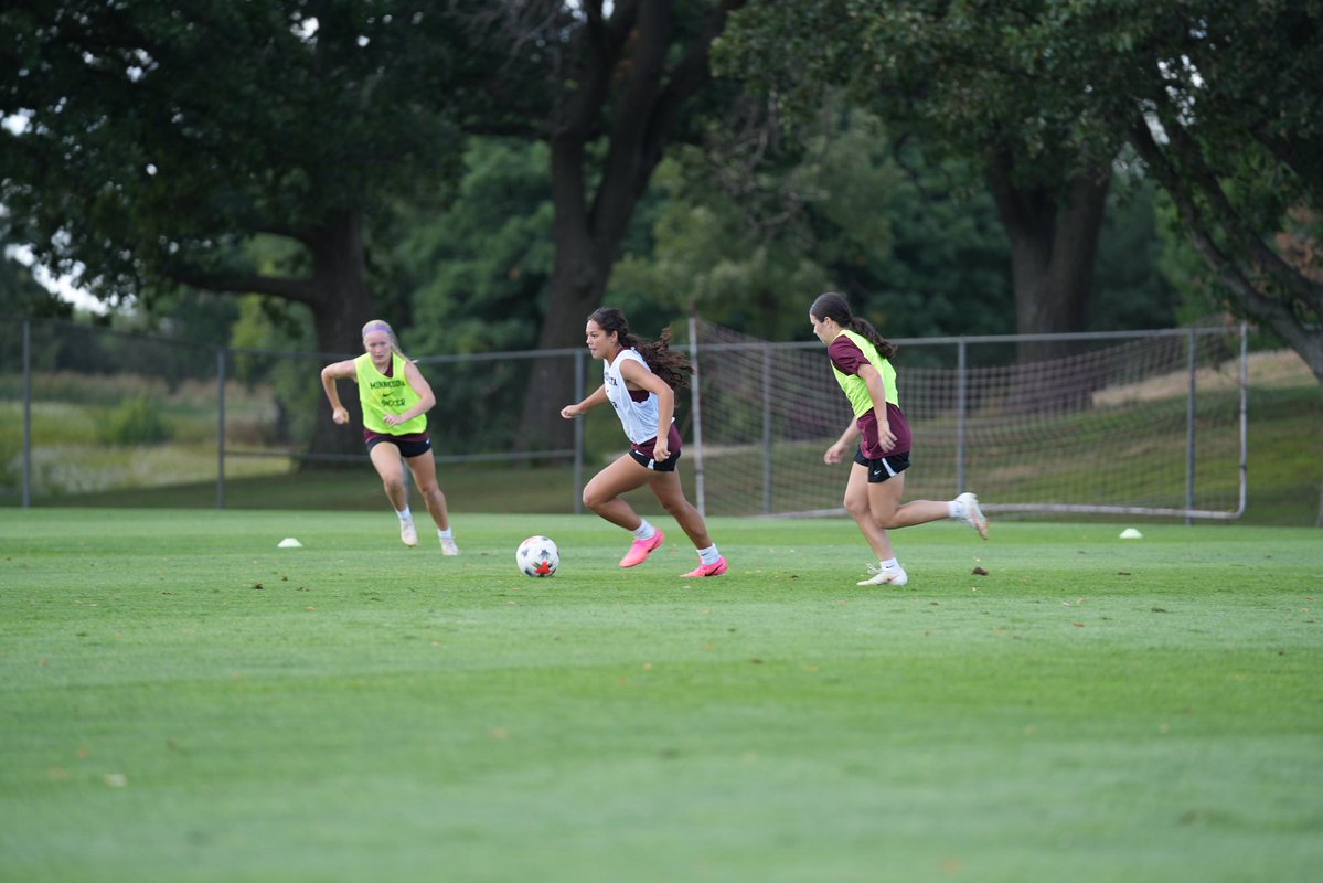 GopherSoccer's tweet photo. Another day at our favorite place β½οΈ
#ThisIsHome | #Gophersγ½οΈ https://t.co/gZnGNuqtBz