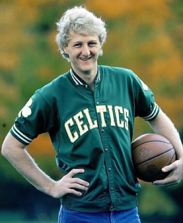 Super70sSports's tweet photo. League had Kareem Abdul-Jabbar, Julius Erving, Michael Jordan, Magic Johnson, Moses Malone, Dominique Wilkins, and Hakeem Olajuwon. Who won MVP three times in a row? This redneck. https://t.co/F9Yu7mzyIV