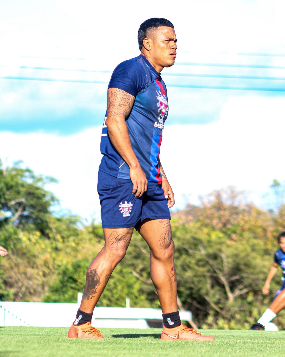 elgraficionado's tweet photo. 🔥 ¡LISTOS! ✅ Luis Ángel Firpo entrenó esta tarde pensando 💭 en su partido del día de mañana 🆚 Olimpia. 👊🏼

Las postales del entreno de hoy. 📸 https://t.co/QpwRVSQBDg