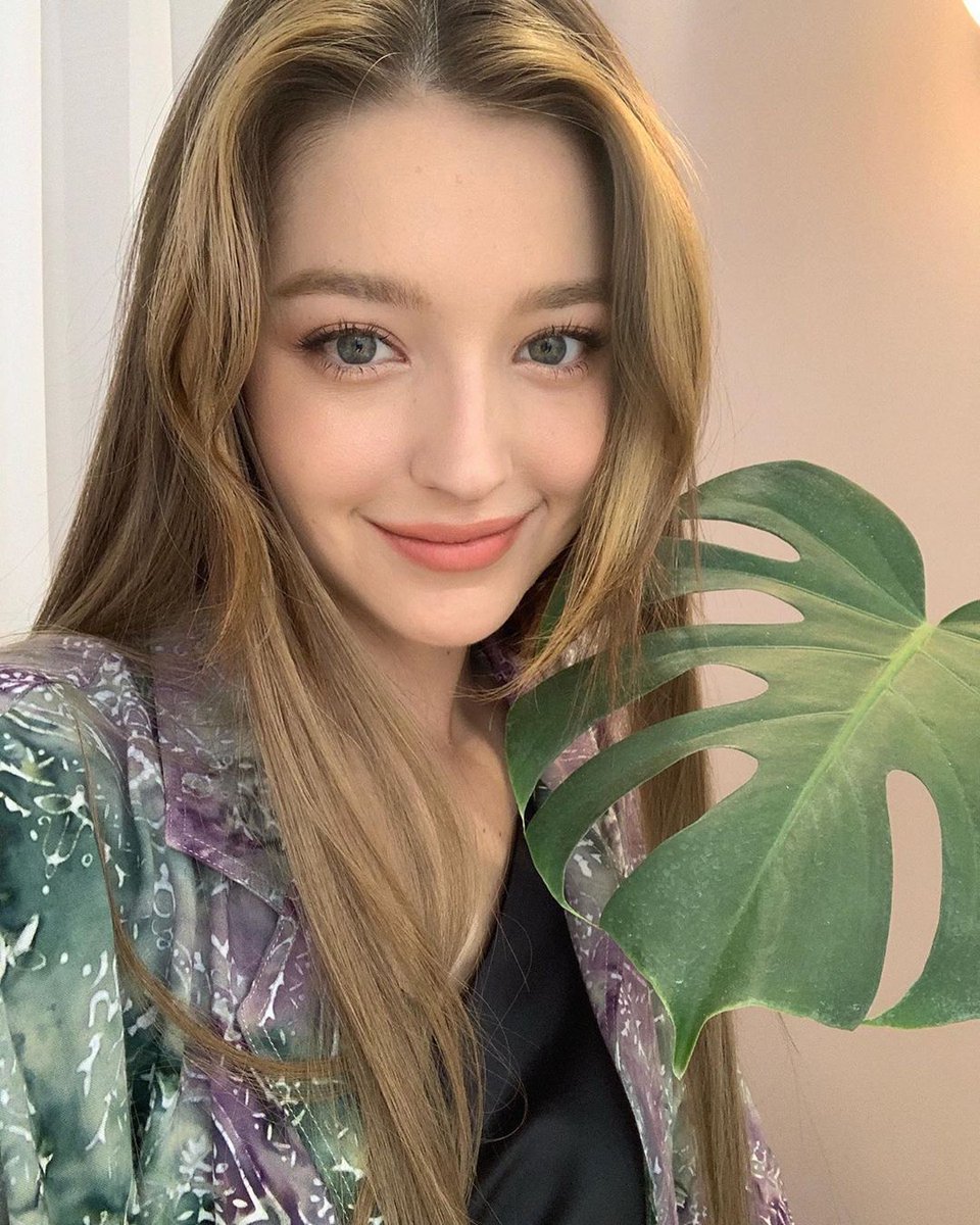 RealAmaran's tweet photo. She remains herself 🌾 https://t.co/IfX4m67Bwm