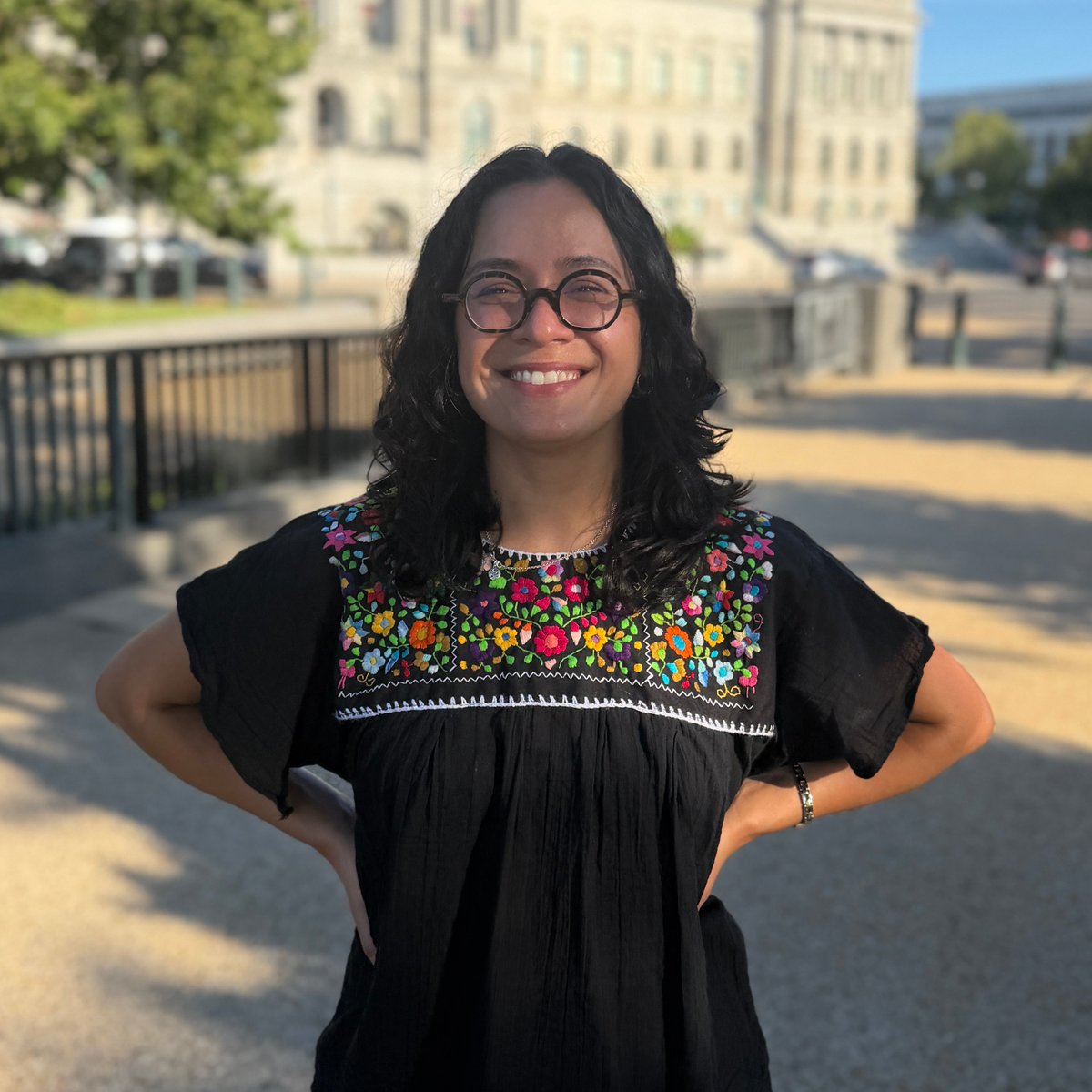 claireforny's tweet photo. 215 years ago, Mexicans fought an empire that demanded our land and our labor. And we won. 

I'll carry that fight with me to Congress as New York's first Mexican American representative.

And I'm strengthened not just by Mexico's history but its present. Last month I met comrades in Morena who are standing up to the empires and corporations that have always taken from us – and building a government for the working class.

¡Viva la Independencia, Viva México!