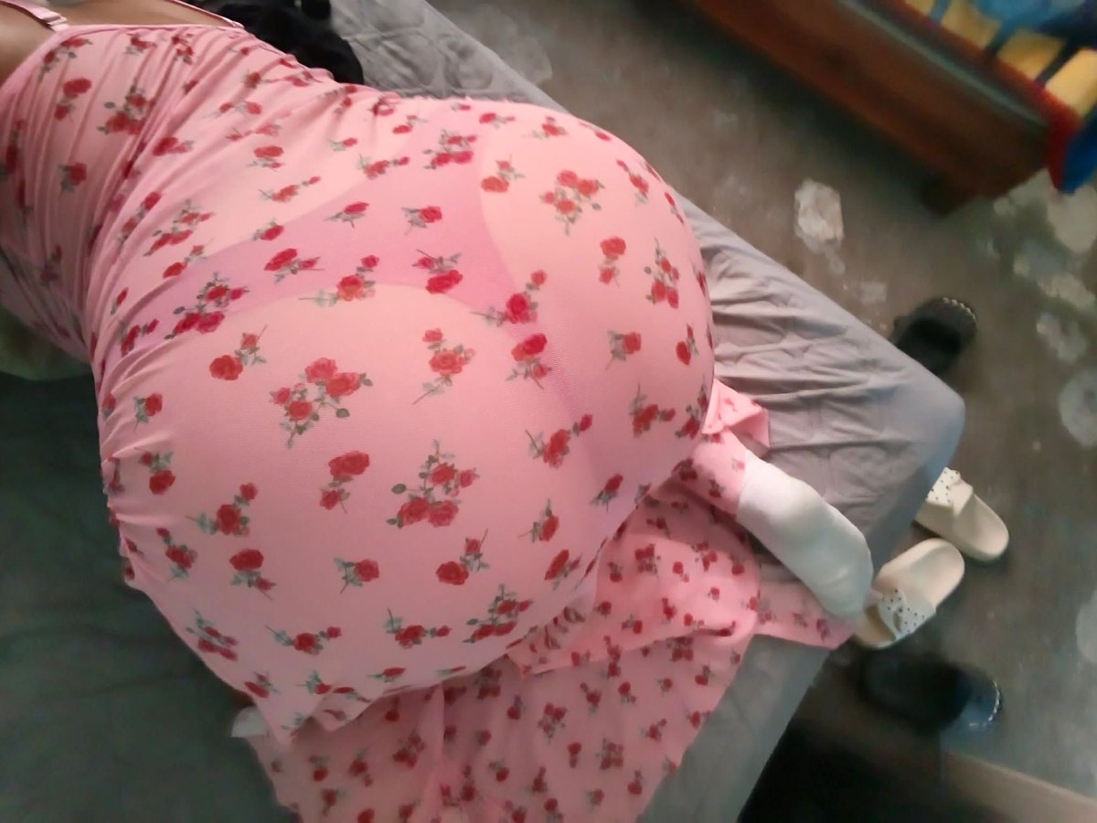 eduuu_Inc's tweet photo. #280 un seguidor nos comparte a una conocida que la acaban de terminar y empezó a enviarle fotos al seguidor la rica putita,tiene unas ricas nalgas,denle morbo 🥵
#aportesanónimos #amateur #caseros #hotmom #leaked  #hot #cowgirl #nsfw #relatos #incestoconmamá 
#incestomamáhijo https://t.co/BViXtwya9f