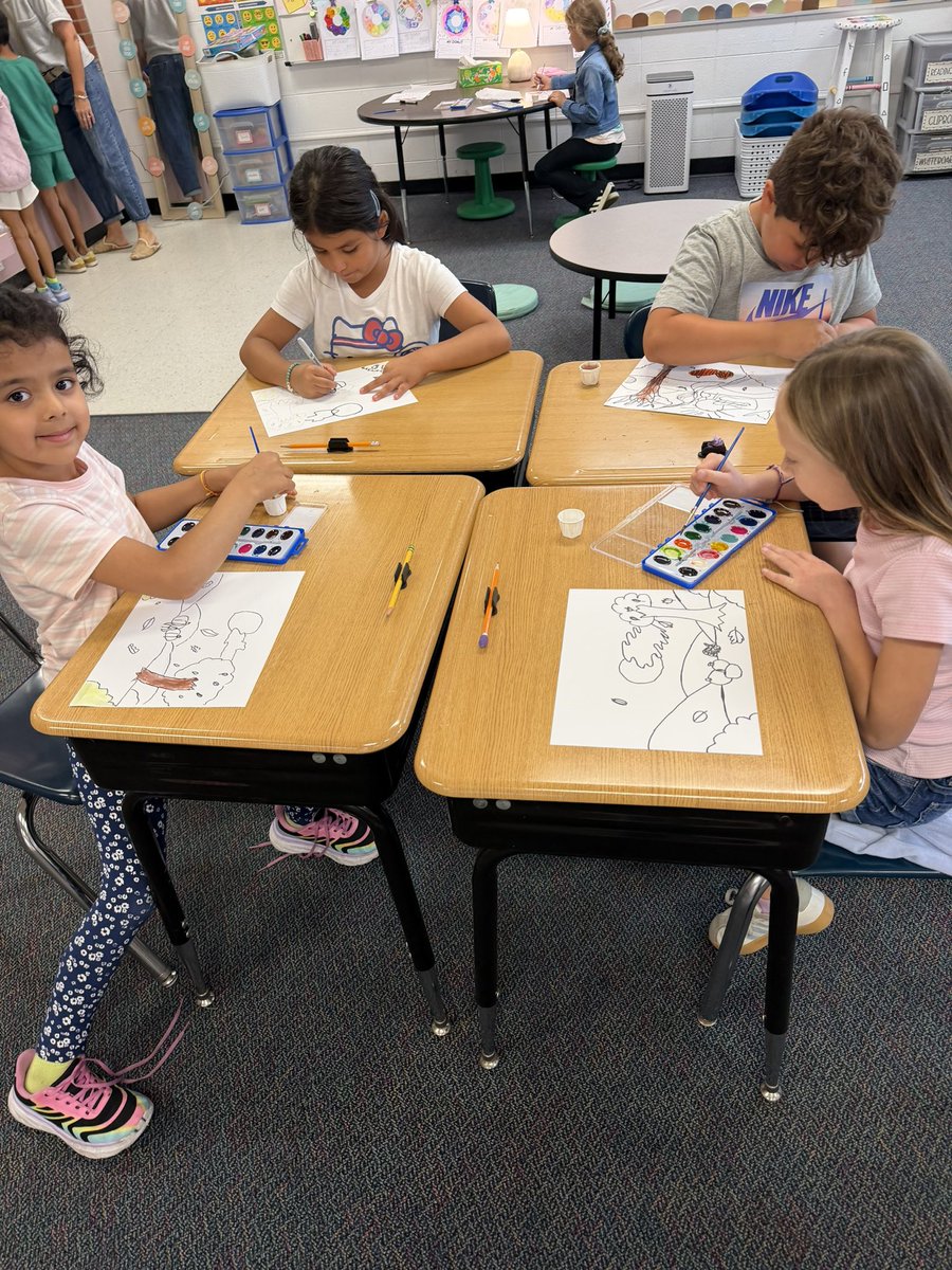MrsIngram2nd's tweet photo. We created poems about our five senses when autumn falls. Then we painted for the first time and made beautiful fall landscapes! So impressed with these artists 🎨 https://t.co/IvHTzGCpdW