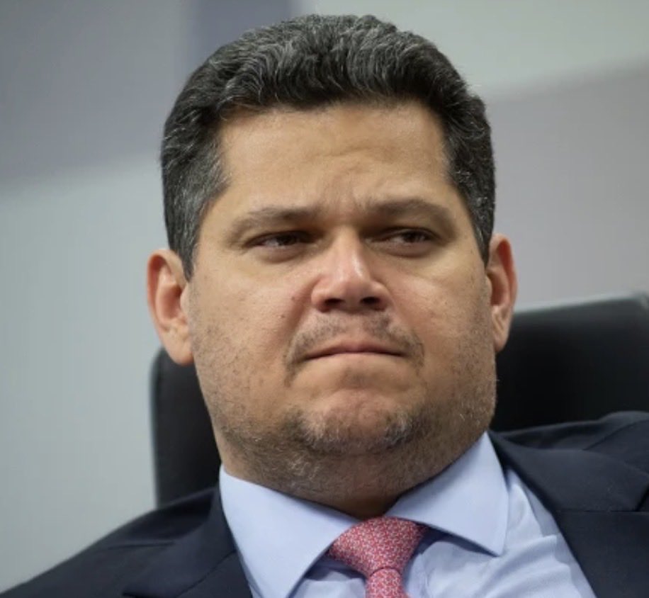 BetaniaUSA2022's tweet photo. 🚨🚨🚨🚨🚨🚨
🤬🤬🤬🤬🤬🤬
Quantas vezes mais precisa dessa DESGRAÇA, prevaricar, pra que esses SENADORES  DE MERDA (com raríssimas exceções), o derrubem da presidência?

PQP 🤬🤬🤬
Precisa ser ENJAULADO https://t.co/t7GHHxVYVr