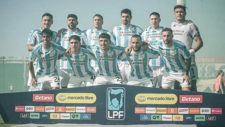 ParalyticssDk's tweet photo. ATLÉTICO TUCUMÁN ESTÁ EN LAS SEMIFINALES DE LA COPA ARGENTINA DESPUÉS DE 9 AÑOS. 

EL GIGANTE DEL NORTE. EL ÚNICO REPRESENTANTE DE LA PROVINCIA. https://t.co/dHKRFC6pdT