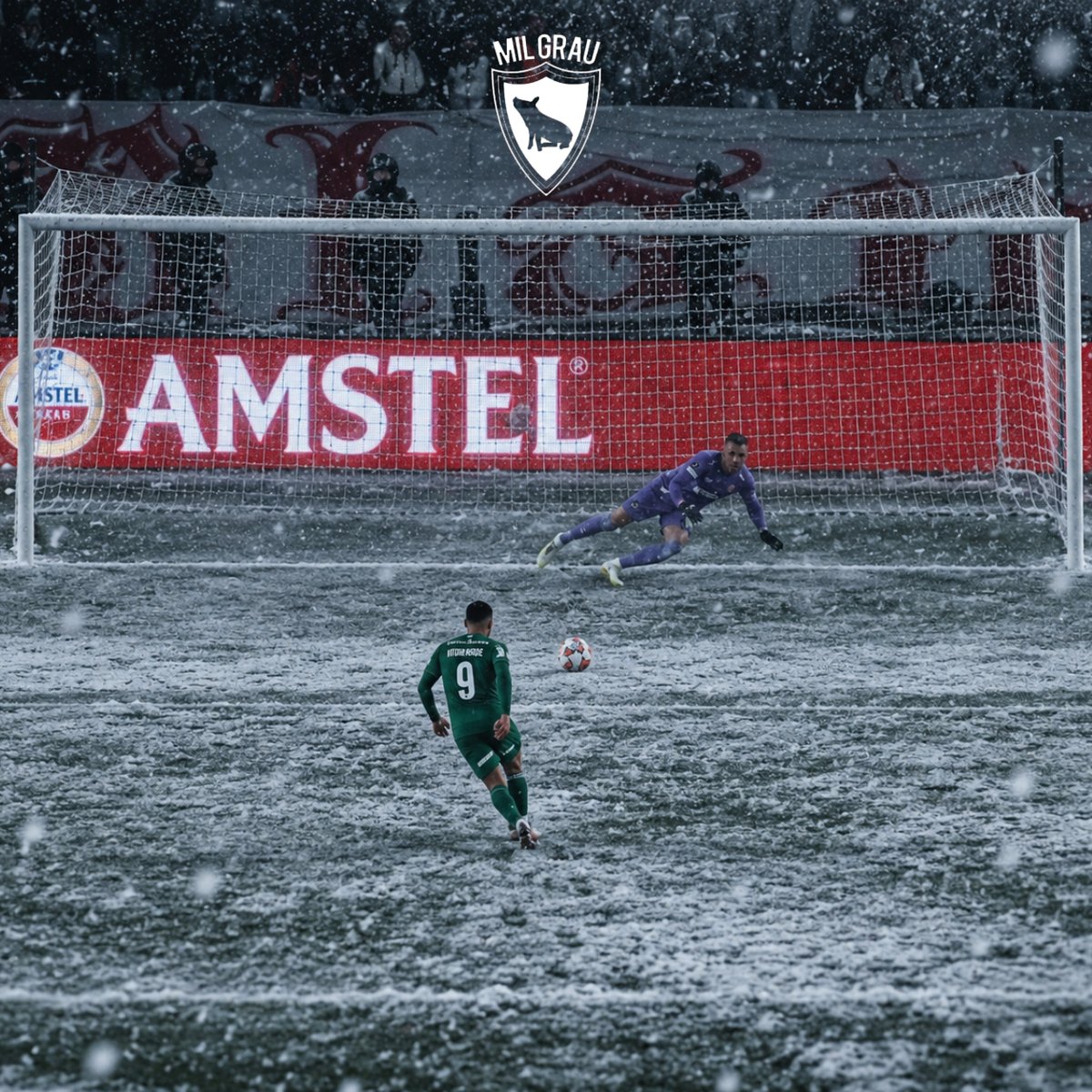 parmeramilgrau's tweet photo. Vitor Roque cavou um pênalti na altitude numa Quartas de Final de Libertadores, geladíssimo! https://t.co/Z8V83AjJyg