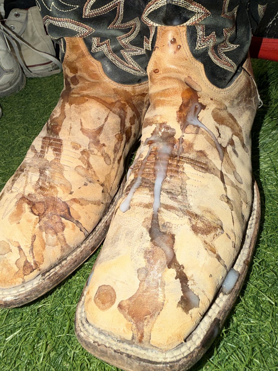 Sneakerdom1009's tweet photo. https://t.co/hgVqVB57Ni